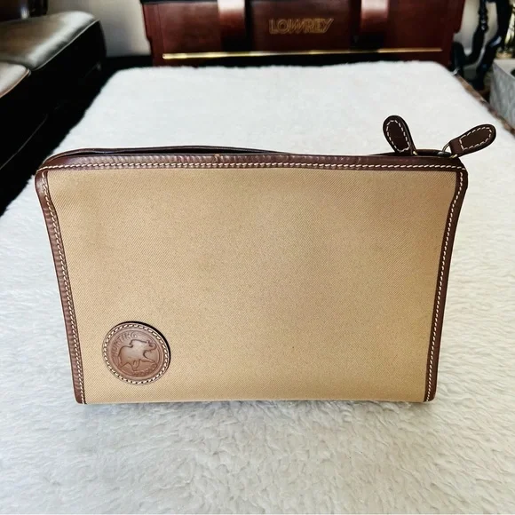 Hunting World Safari Today Khaki Canvas Brown Leather Unisex Clutch Bag